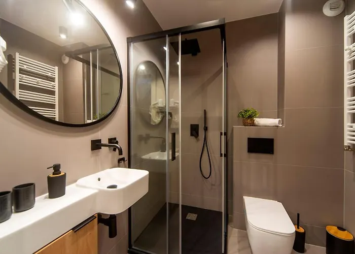 Trevilles - Stone Hill Z Basenem I Apartament